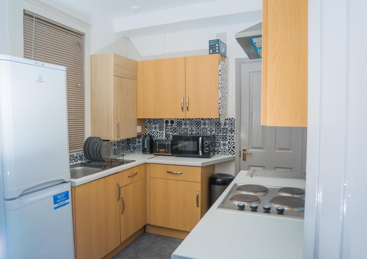 The Highfield Villa, 5 Bedrooms, Northampton Centre, Sleeps 10 Zewnętrze zdjęcie