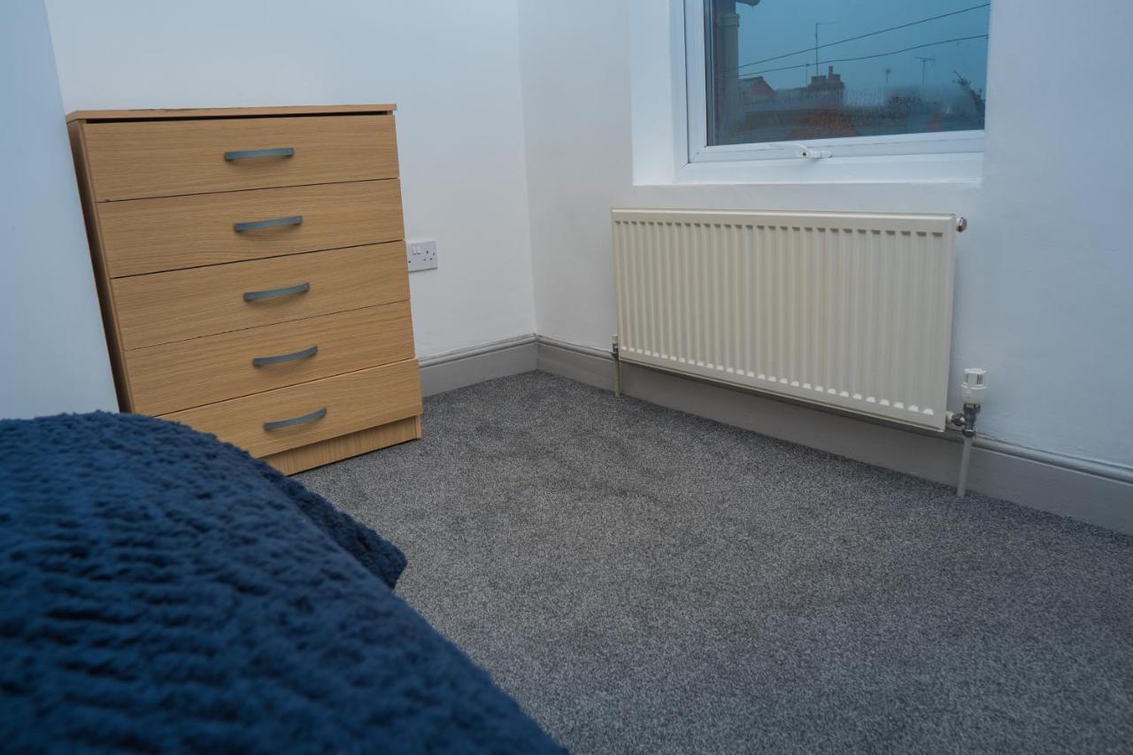 The Highfield Villa, 5 Bedrooms, Northampton Centre, Sleeps 10 Zewnętrze zdjęcie