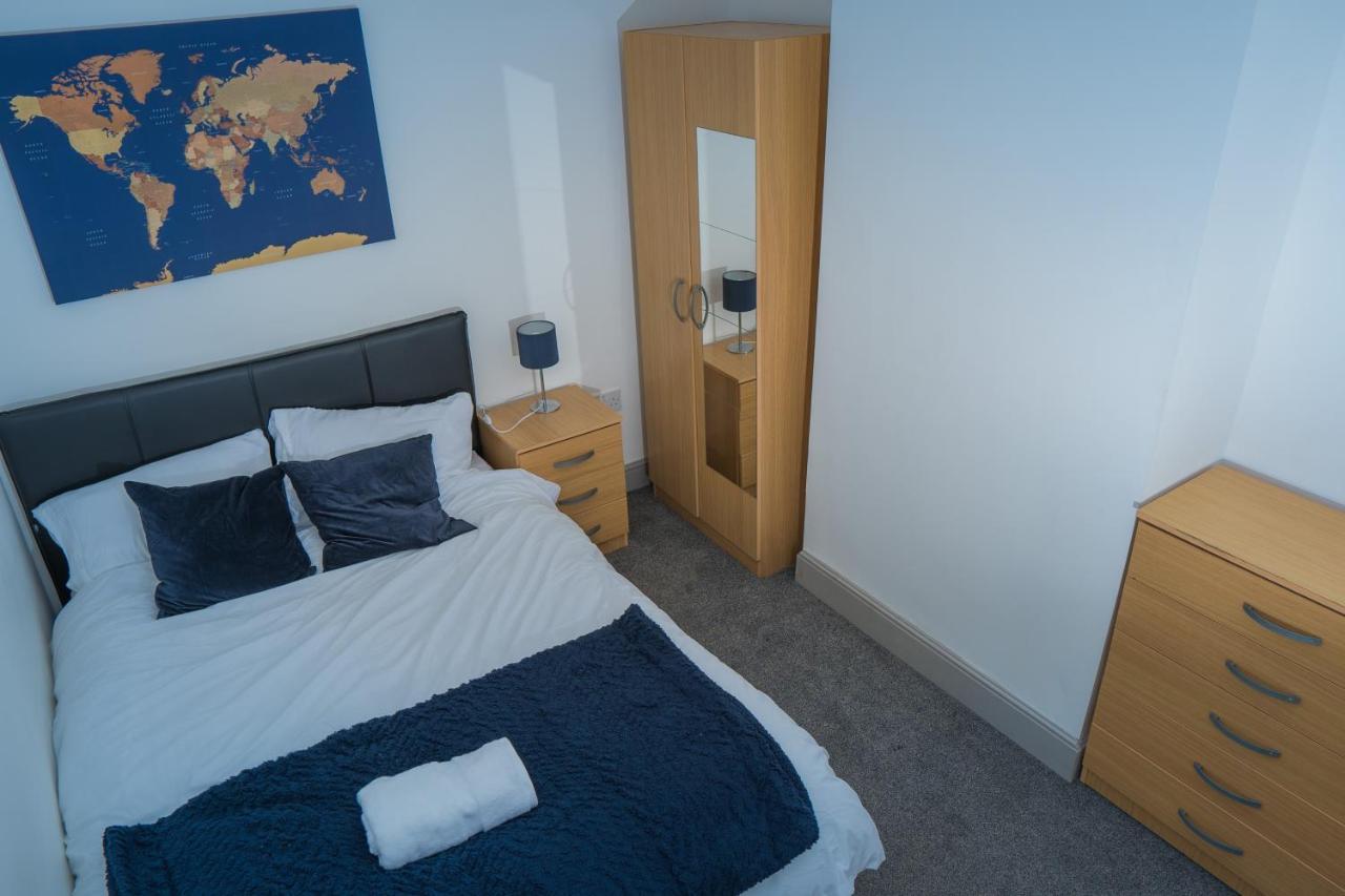 The Highfield Villa, 5 Bedrooms, Northampton Centre, Sleeps 10 Zewnętrze zdjęcie